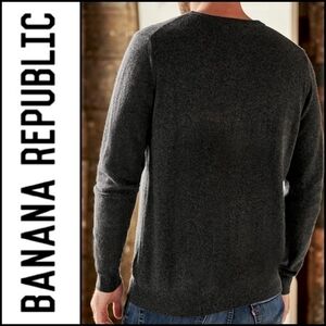 BANANA REPUBLIC FACTORY Men's Charcoal Grey Fine Merino Wool Pullover Sweater XL